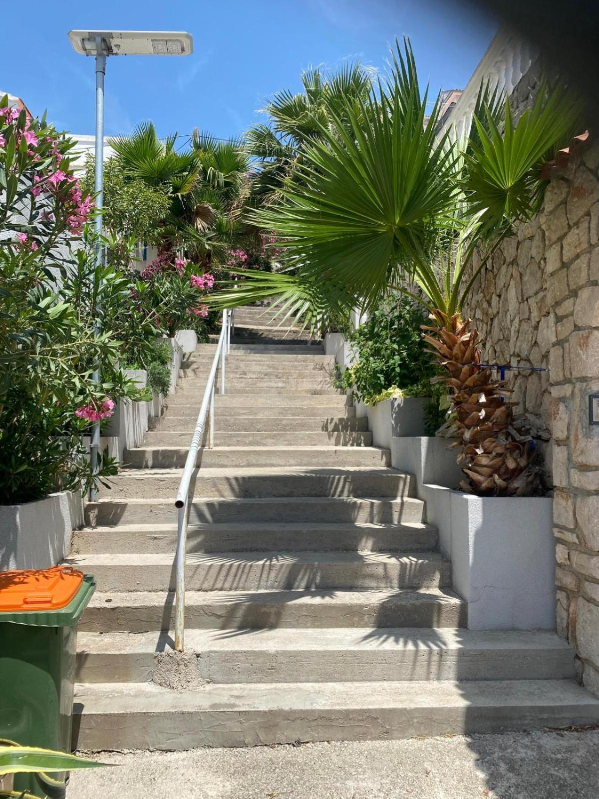 Villa Pina Tisno Apartment Zonsa 2 Pers Exterior foto